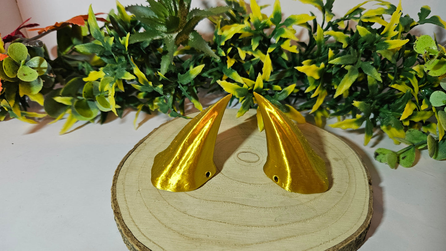 Verschiedene Cosplay 3D-gedruckte 4cm PLA-Hörner mit transparentem, dehnbarem Nylonband