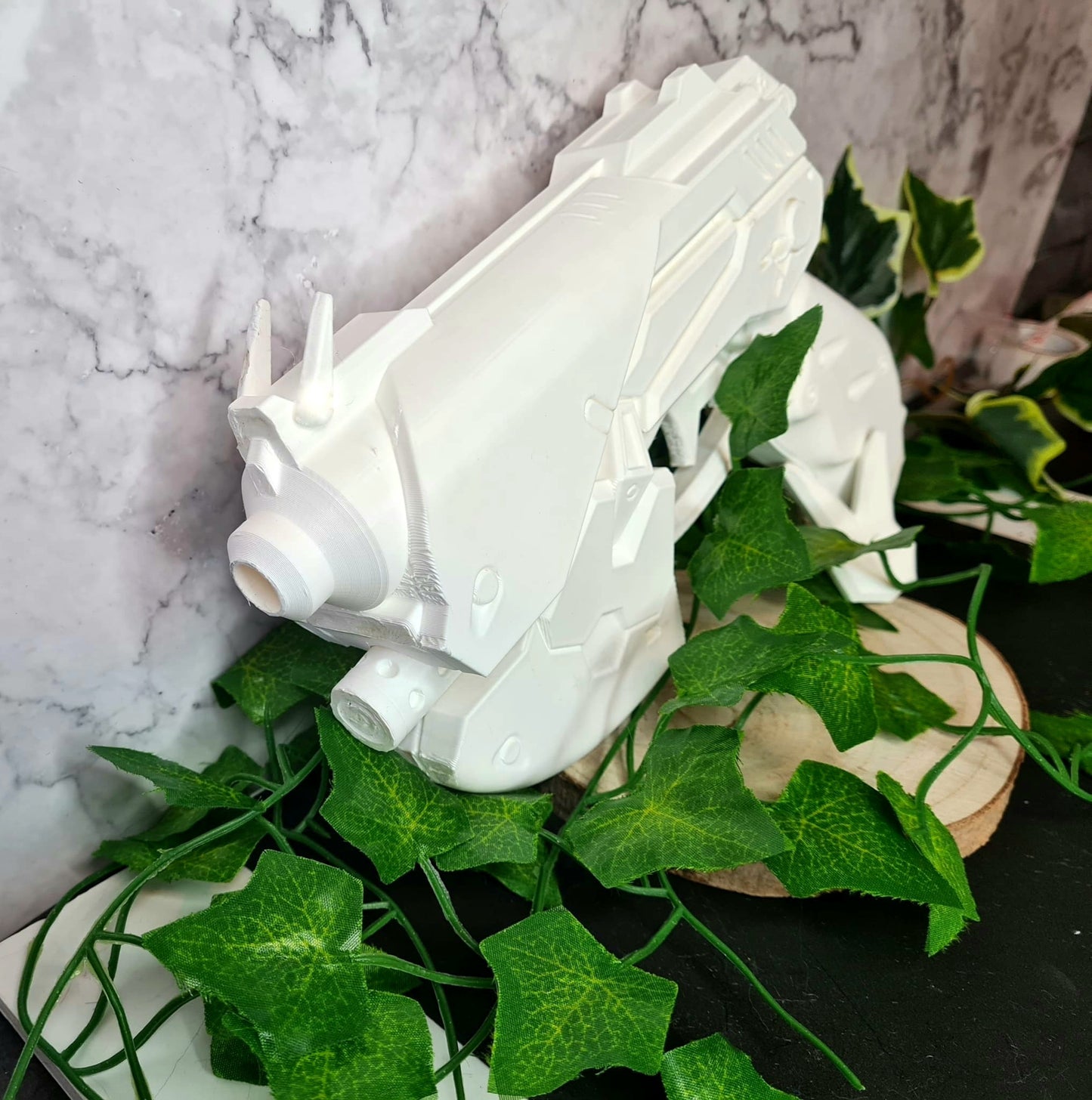 3D-gedruckte D.Va Pistole aus Overwatch – Hochwertiges PLA Cosplay Prop zum Selbstbemalen