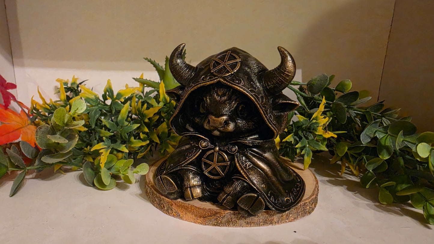 Gothic Minotaurus Figur – Handbemalte mystische Deko aus Kunstharz | 10 cm