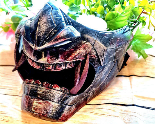 Handbemalte 3D-gedruckte Oni-Maske aus PLA – Detailreiche Cosplay- und Gaming-Maske mit authentischem Design und einzigartiger Verarbeitung.