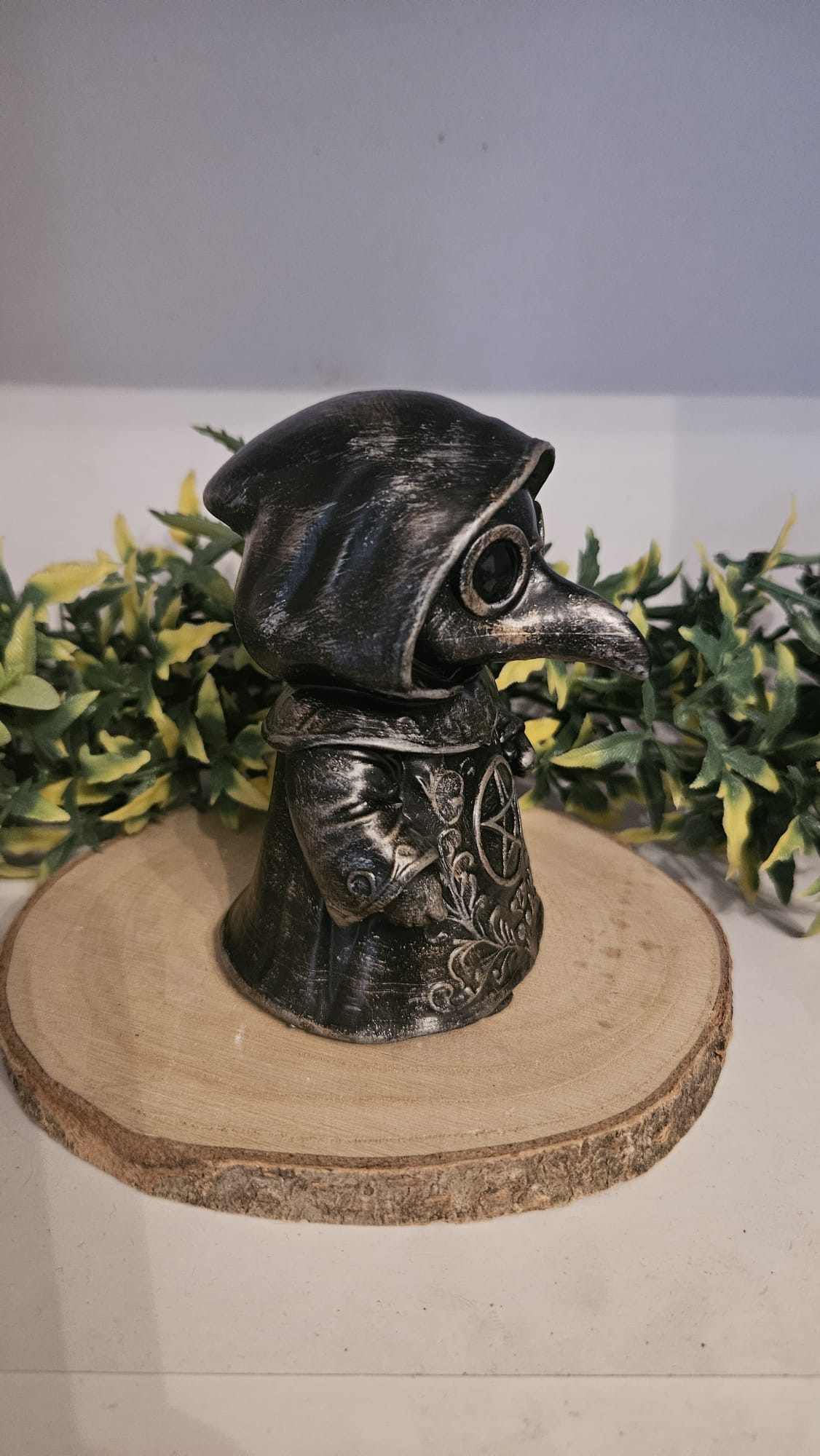 Mystical Plague Doctor Figure - Gothic Resin Decoration, Hand-Painted, 10cm