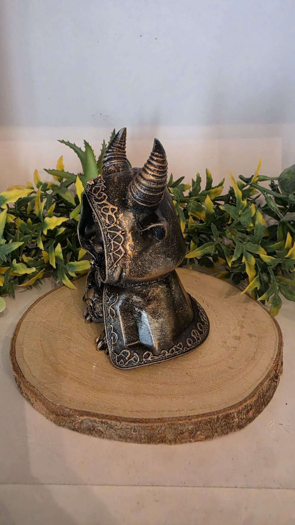 Mystical Gothic Baby Moth Figurine – 3D Printed & Hand-Painted Resin Decor (10 cm, 46 g)
