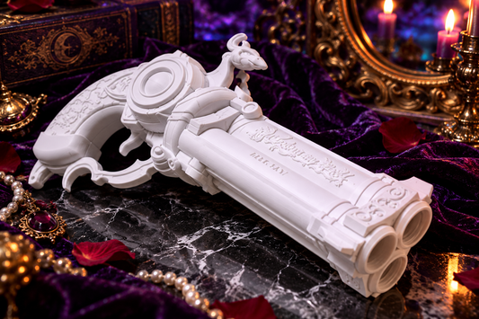 Bayonetta Color the World Cosplay-Replik aus weißem PLA zum Selbstbemalen vor luxuriöser gothic Fantasy-Kulisse