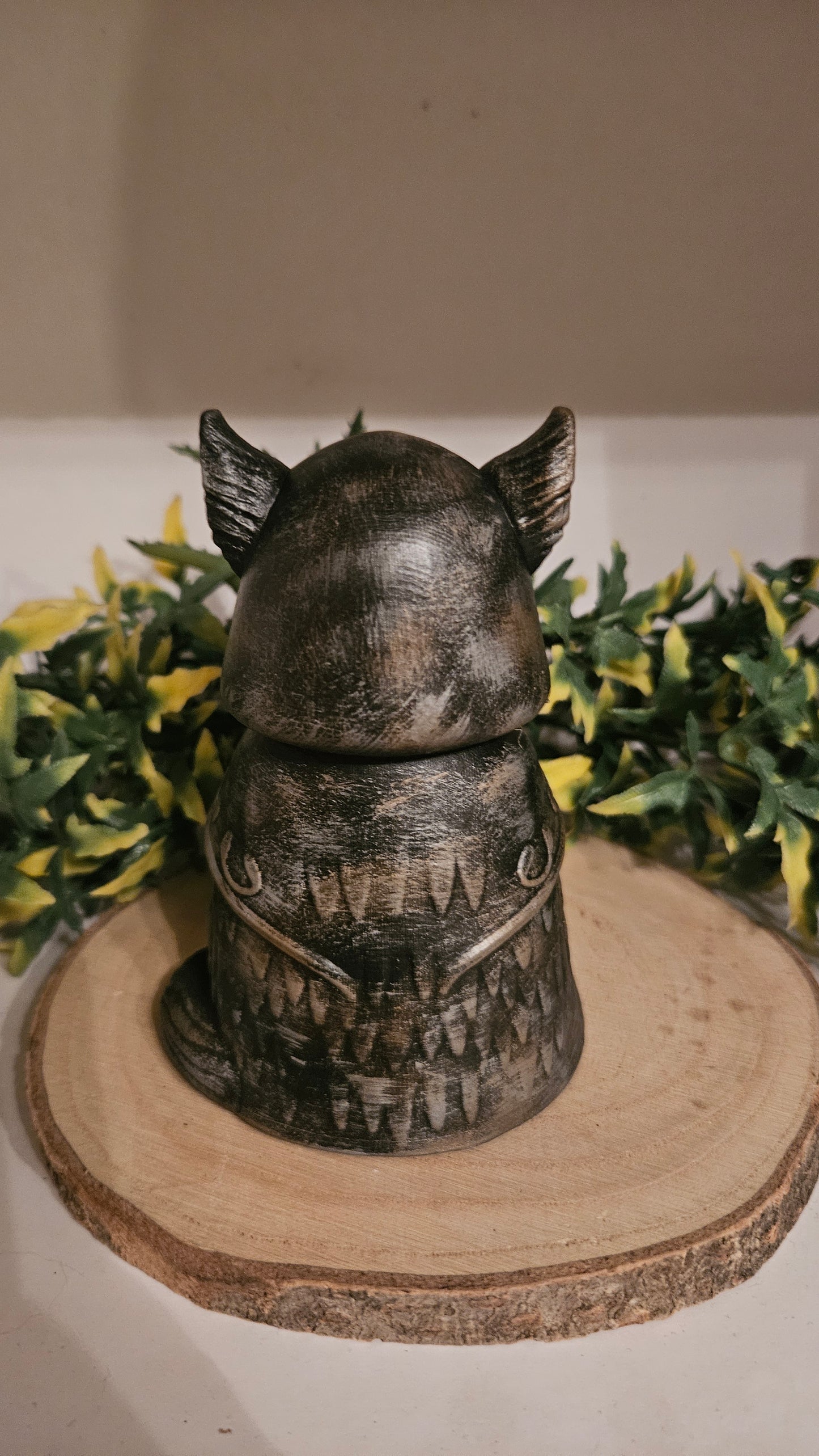 Mystical Gothic Griffon Guardian Figurine made of Resin – Hand-Painted Decorative Figure in Occult Style, approx. 10 cm